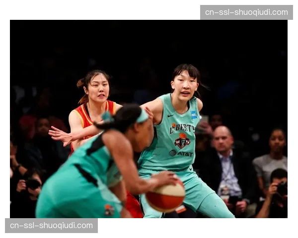 WNBA球员协会发起“校园行”活动，推动女子篮球基层发展