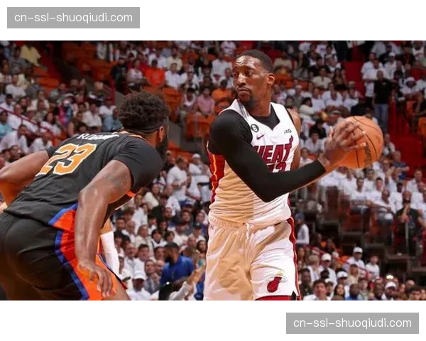 尼克斯vs热火东部第四直接竞争，布伦森与巴特勒对飙均砍下35+